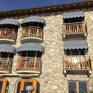 Hotel Tres Jolie