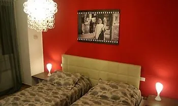 *** Guest house La Dolce Vita Barberini Rome Italy