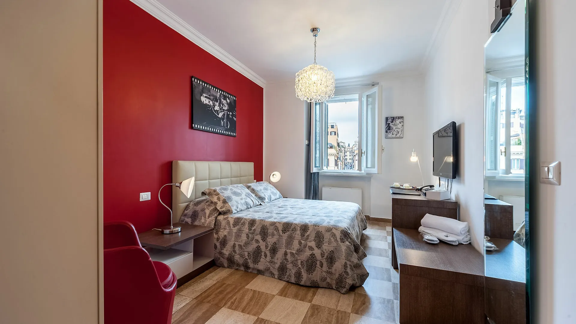 *** Guest house La Dolce Vita Barberini Rome Italy