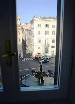 La Dolce Vita Barberini Roma Pensión