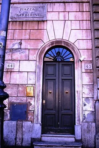 Pensión La Dolce Vita Barberini Roma